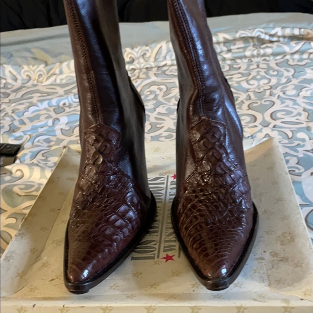 Women cowboy boots